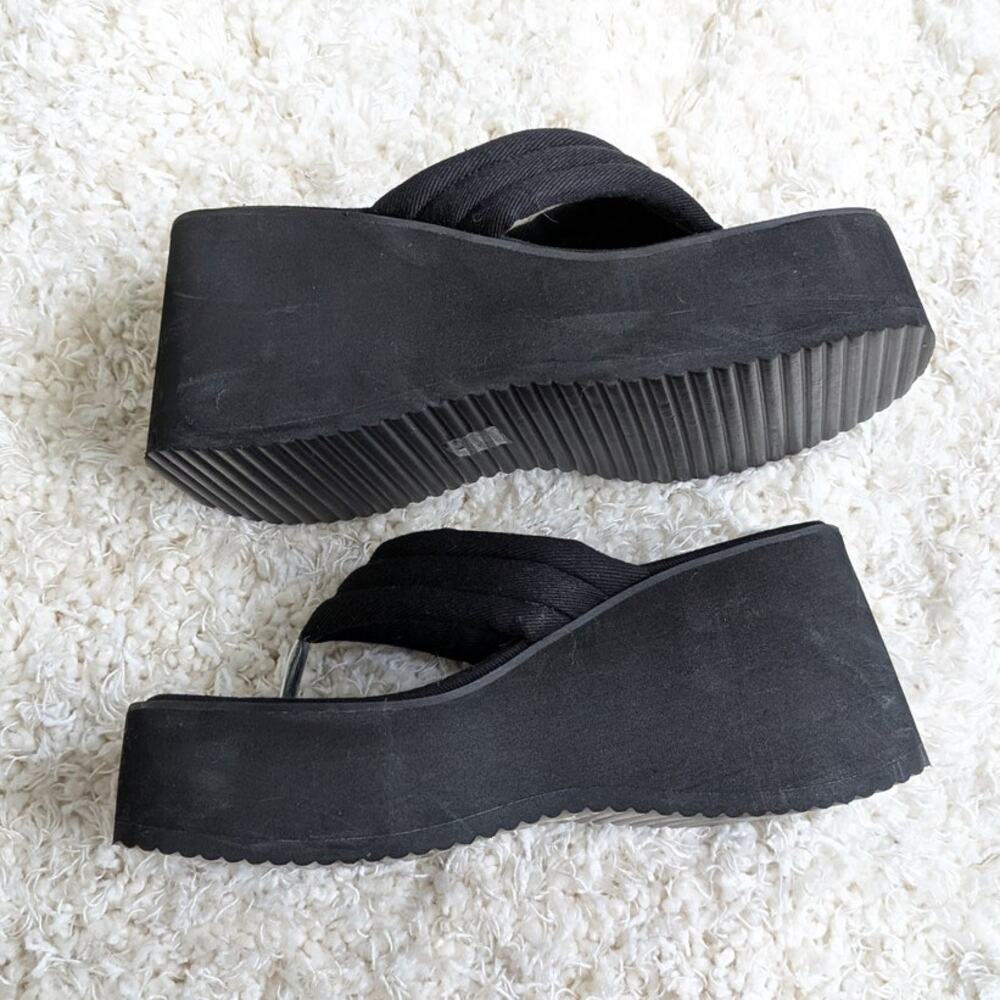 Current Mood Black Platform Wedge Flip-Flop Sandals - Picture 3 of 7